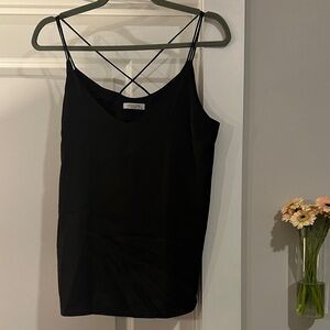 Black Dressy Tank with crisscross back straps, M 🖤